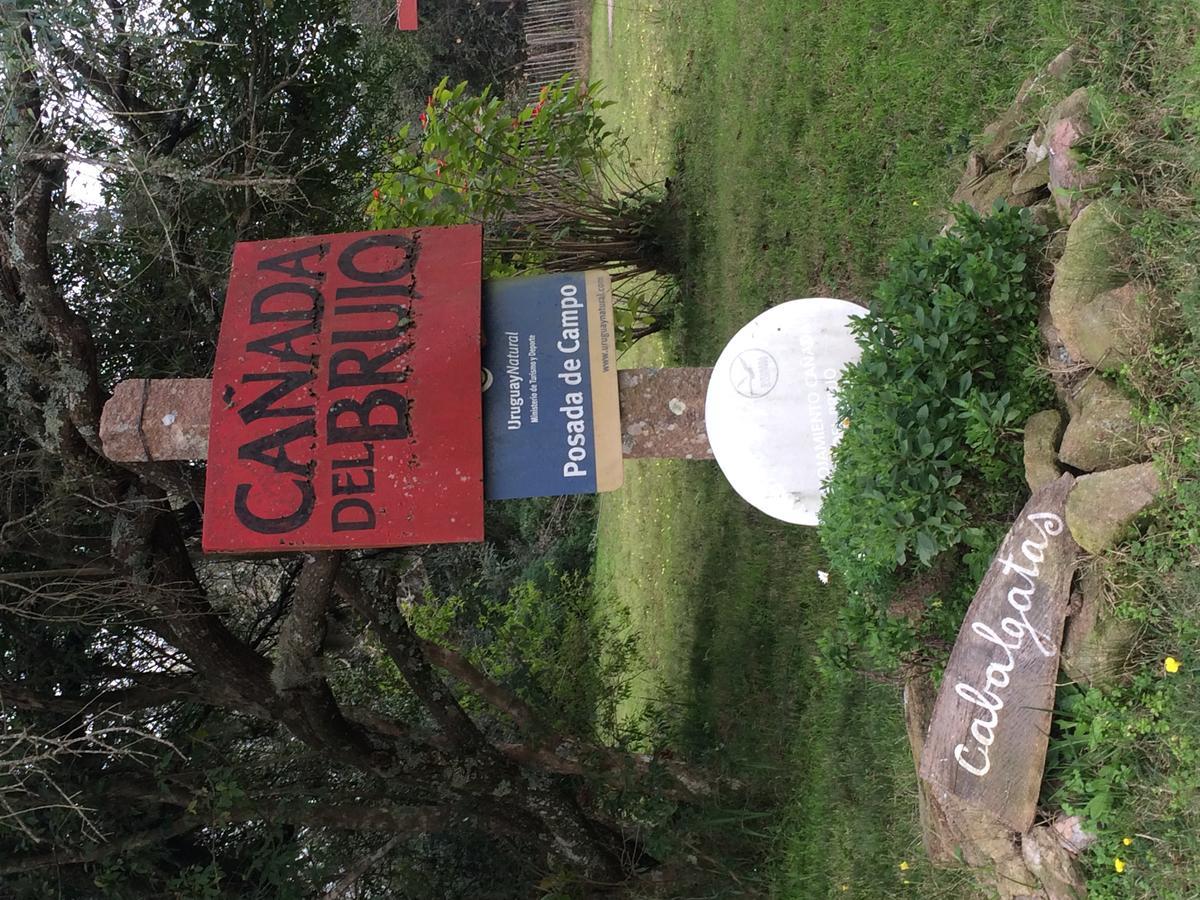 Cañada del Brujo Quebrada de los Cuervos Exterior foto